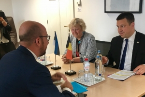 En marge du Conseil européen, rencontre avec le Premier Ministre d'Estonie, Jüri Ratas. L'Estonie assurera à partir de ce 1er juillet la Présidence du Conseil de l'UE.