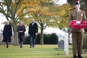 bezoek aan de begraafplaats van Saint-Symphorien in aanwezigheid van H.E. Mevr. Theresa May, eerste minister van het Verenigd Koninkrijk