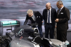 Premier Charles Michel op het Autosalon