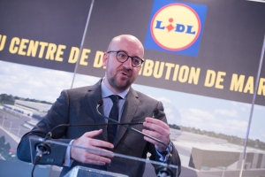 Das Legen des ersten Steines für das Lidl-Vertriebszentrum in Marche-en-Famenne