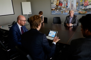 Bezoek van de eerste minister Charles Michel aan het innoverend bedrijf : EASI