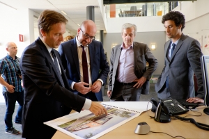 Bezoek van de eerste minister Charles Michel aan het innoverend bedrijf : EASI